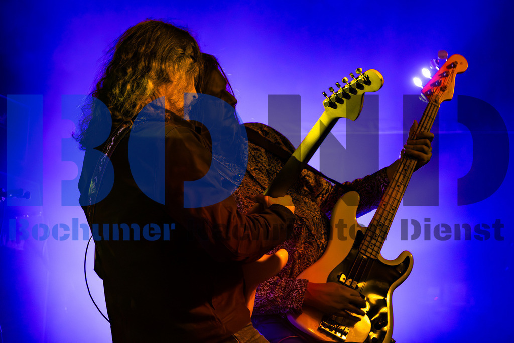 SES_NURPUR20250102-41 | bond - Realisiert mit Pictrs.com