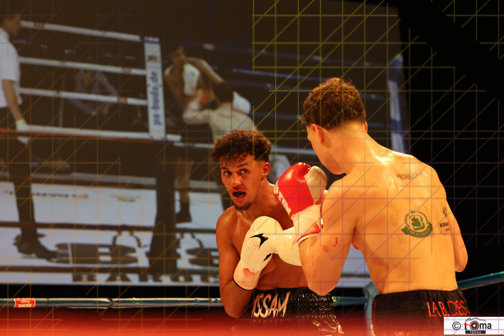 Faiz vs Arnold  25.04.2026 tomafocus Tb00122 | professionelle Sport- und Eventfotografie von Tomafocus – dynamische Bilder, emotionale Momente und hochwertige Aufnahmen für jeden Anlass. - Realisiert mit Pictrs.com