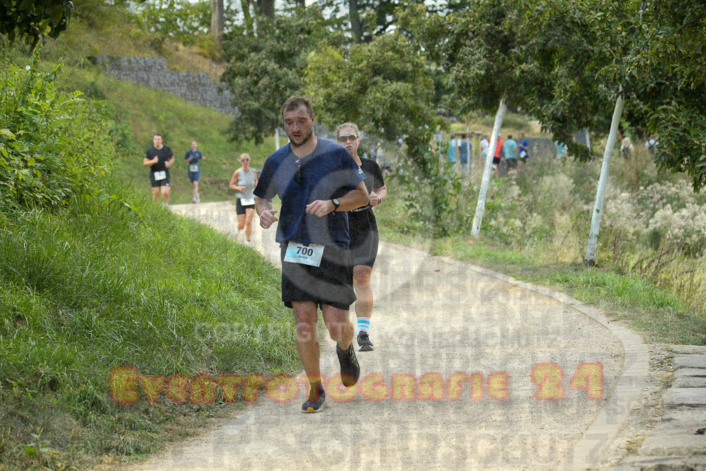 250824_1502_EX1_8384 | Sportfotografie im Rhein-Sieg Kreis, Köln, Bonn, NRW, Rheinland Pfalz, Hessen, etc. Unser Tätigkeitsfeld umfasst den Laufsport vom Volkslauf über den Marathon, Duathlon, Triathon bis zum Ultralauf wie Kölnpfad Ultra oder Schindertrail.