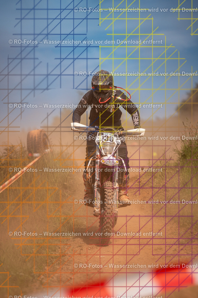 Wolfshausen 3 Lauf -661 | Sportfotografie von RO-Fotos: Motorsport, Motocross, Enduro, Laufveranstaltungen und Triathlon. Professionelle Fotos von Sportlern und Events. - Realisiert mit Pictrs.com