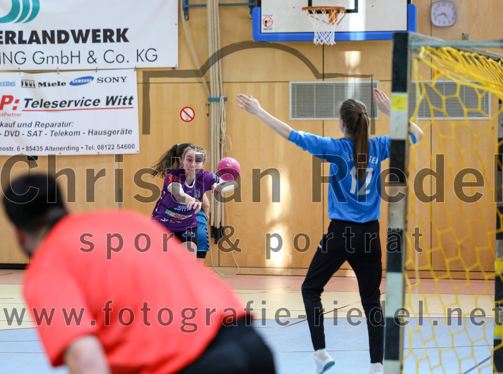 2023-03-11_010_SpVgg_Altenerding_gegen_SSG_Metten_Frauen | Erding, Deutschland, 11.03.2023:
Handball, Bezirksoberliga Frauen Altbayern 2022 / 2023, 13. Spieltag, SpVgg Altenerding gegen SSG Metten, Endergebnis: 32:26

Tanja Kraus (SSG Metten, #12)

Foto: Christian Riedel / fotografie-riedel.net