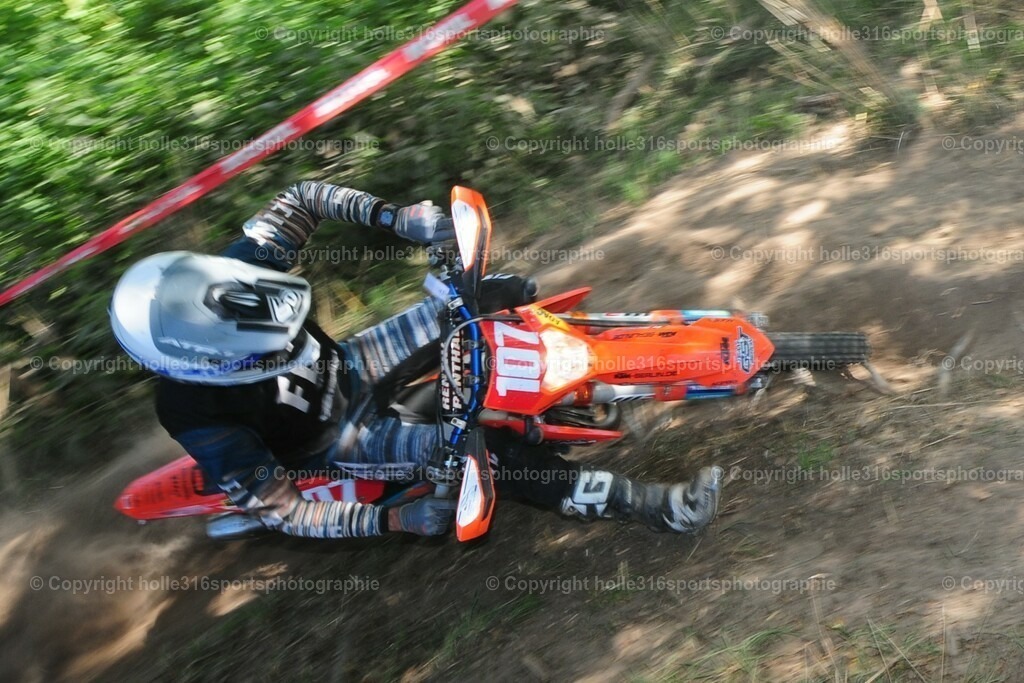 DSC_5443 | Sportfotografie , Motorsport, Motoross, Reitsport, Mointainbike, Enduro,
Landschaft , Outdoor, Eventfotografie, Landschaft, Bilder online bestellen - Realisiert mit Pictrs.com