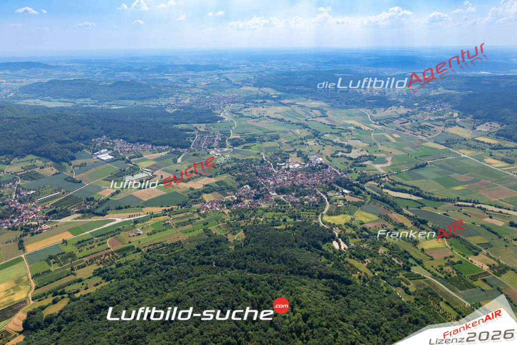 Das Luftbild der Stadt Pretzfeld wurde 2018 vom Flugzeug heraus erstellt (keine Drohne) Aufnahmehöhe ca.400 Meter- hohe Auflösung für beste Druck-Qualität