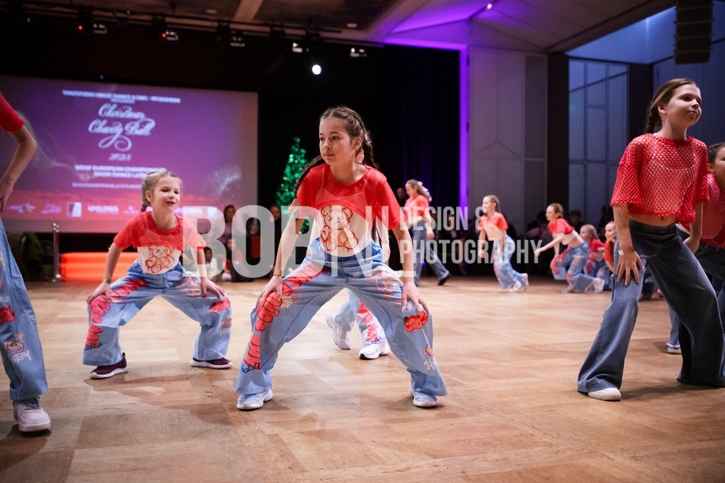 EM Showdance | Ettlingen - 20.12.2025: EM Showdance in Ettlingen (Schlossgartenhalle), Germany. Photo by: BobNL design &amp; photography - Realisiert mit Pictrs.com