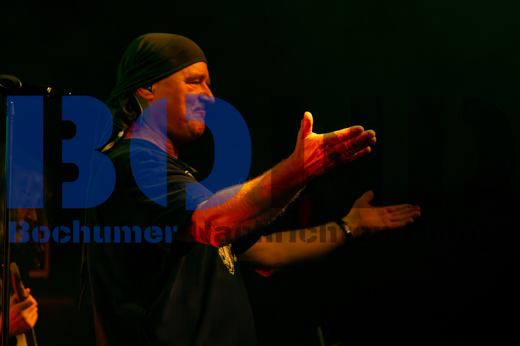 SES_NURPUR20250102-57 | bond - Realisiert mit Pictrs.com