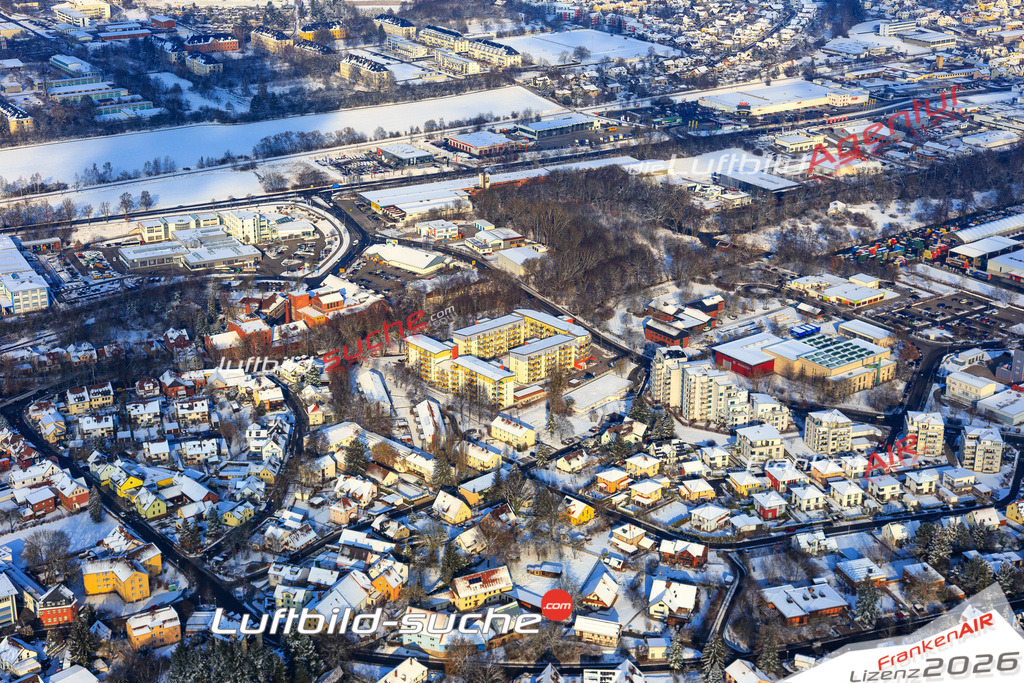 Die Luftaufnahme der Stadt Coburg wurde vom UL-Flugzeug heraus erstellt ( keine Drohne )- hohe Auflösung für beste Qualität