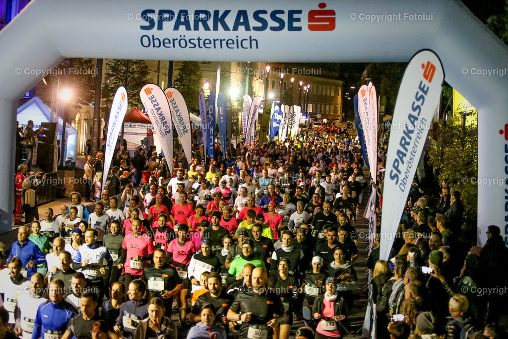 A-BINDER_20220922_0140 | LINZ,  AUSTRIA,22.Sept. 2022 - Night Run, Image shows Night Run.
Photo: Sportmediapics.com/ Manfred Binder