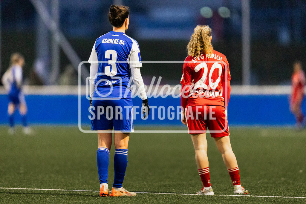 Fußball I Frauen I Saison 2025-2026 I Testspiel I FC Schalke 04 - SpVg Aurich I 14.02.2026-049 | Meltem Karadag (3, FC Schalke 04) Ana-Carolin Hoffmann (20, SpVg Aurich) - Realisiert mit Pictrs.com