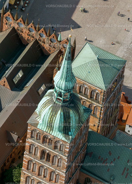 Stralsund12082119 | Stralsund, mit der von Wasser umgebenen Altstadtinsel am Strelasund, Kirche St.Nikolai,  Stralsund, Ostsee, Mecklenburg-Vorpommern, Deutschland, Europa