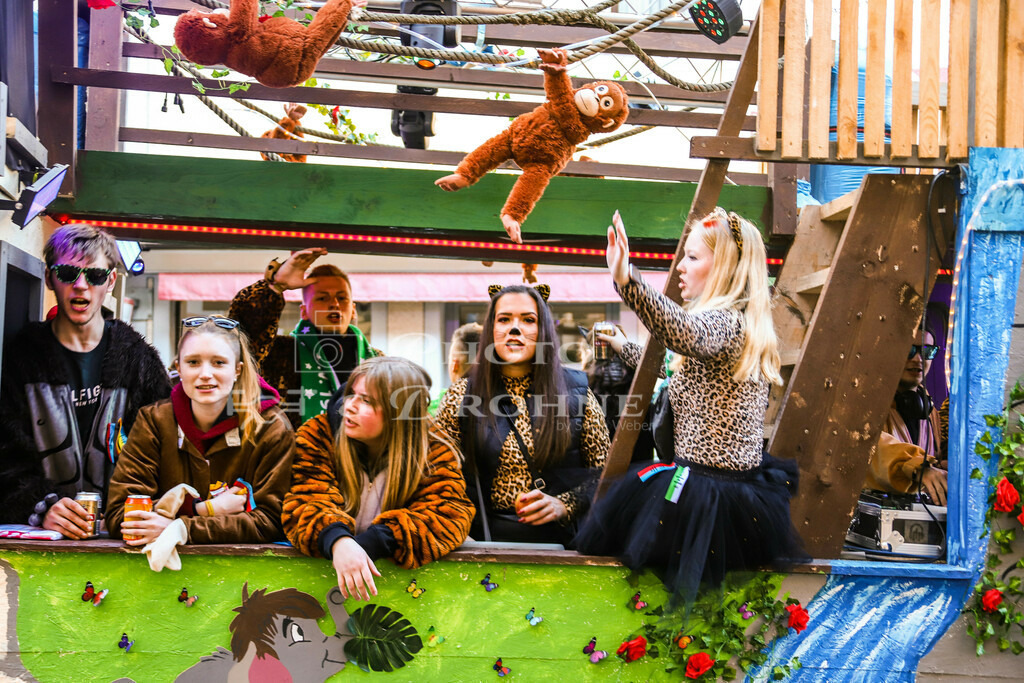 Fastnacht 2023-1800 | Erleben Sie den Zauber des Mittelrheins und entdecken Sie die atemberaubende Auswahl an Fotos und Bildern bei Rheinfotos. Wir bieten eine vielfältige Auswahl an Produkten wie Poster, Karten, Sticker, Textilien und Geschenkartikeln und Fototouren. - Realisiert mit Pictrs.com