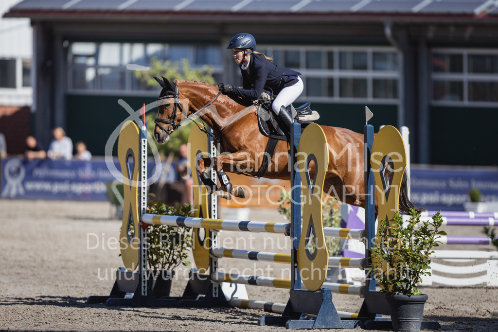 230610_Mühlen_StilA1-521 | Deine schönsten Turniermomente als professionelle Fotos! Entdecke hochwertige Pferdesport-Fotografie im Online-Shop. Jetzt Fotos finden & bestellen!