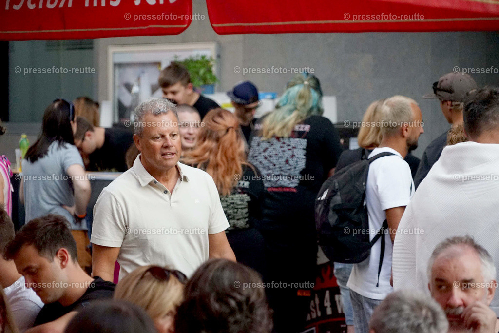 news-2023-Juli15-Marktfest_Reutte1-DSC06098 | Info aus dem Bezirk Reutte/Ausserfern Tirol sowie eine umfangreiche Bilddatenbank über die gesamte Region: Lechtal, Talkessel Reutte, Tannheimertal, Zwischentoren. Lech, Plansee, Zugspitze, Grenztunnel, B179, Fernpassstraße, Verkehr, Lawinen, Tradition, - Realisiert mit Pictrs.com