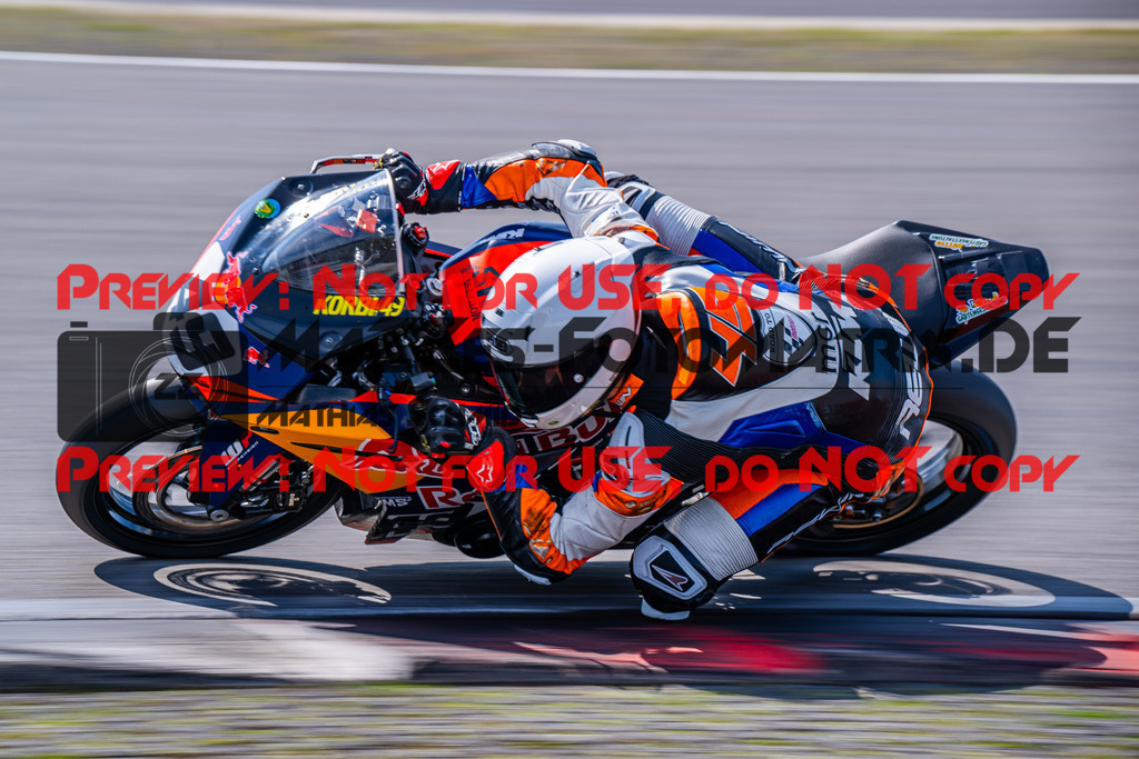 MaZZes_FotoMatrix_240901_6021986_2928 | SSP300