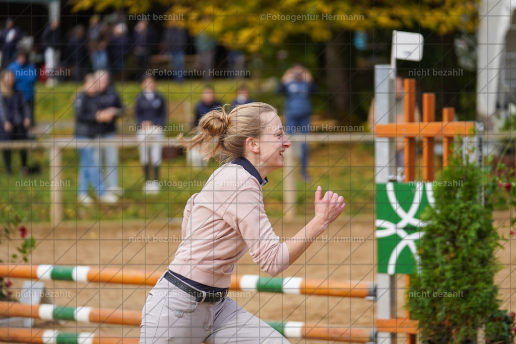 20221009-FAH08507 | Diessen am Ammersee, 2022, Dressur- und Springturnier, Reitsportbilder, Turnierfotografen Bayern, Pferdefotografen, Fotoagentur Herrmann, Turnierbilder