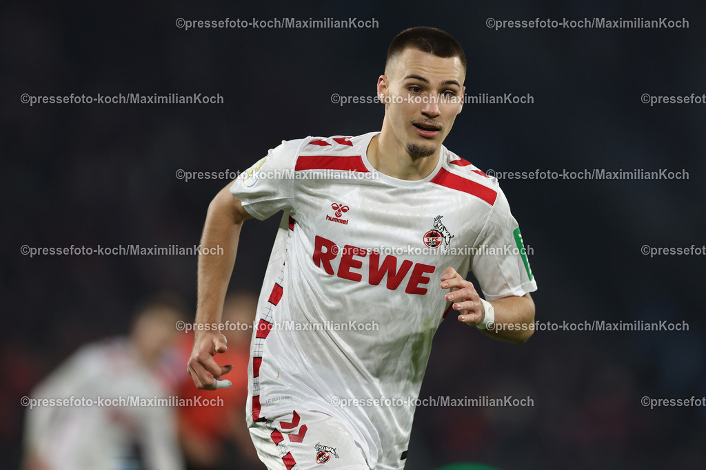 1FC04122403237 | 04.12.2024, Fußball, 1. FC Köln - Hertha BSC, Achtelfinale DFB-Pokal, RheinEnergieSTADION, Saison 2024 2025: Tim Lemperle (1.FC Köln #19)DFB regulations prohibit any use of photographs as image sequences and or quasi-video.