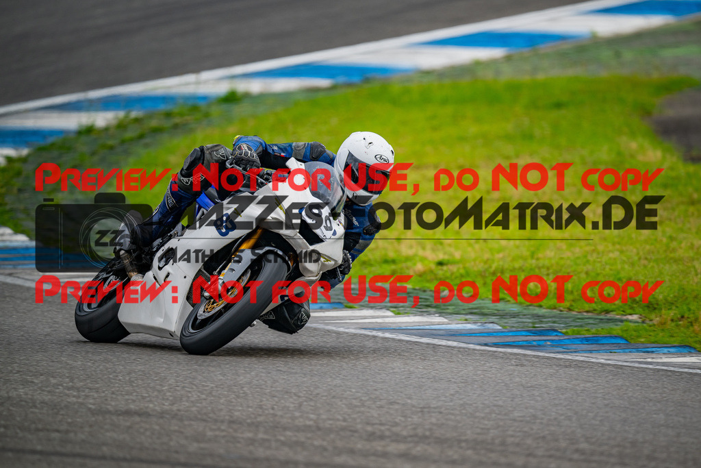 MaZZes_FotoMatrix_240701_6007705_5861 | WEISS