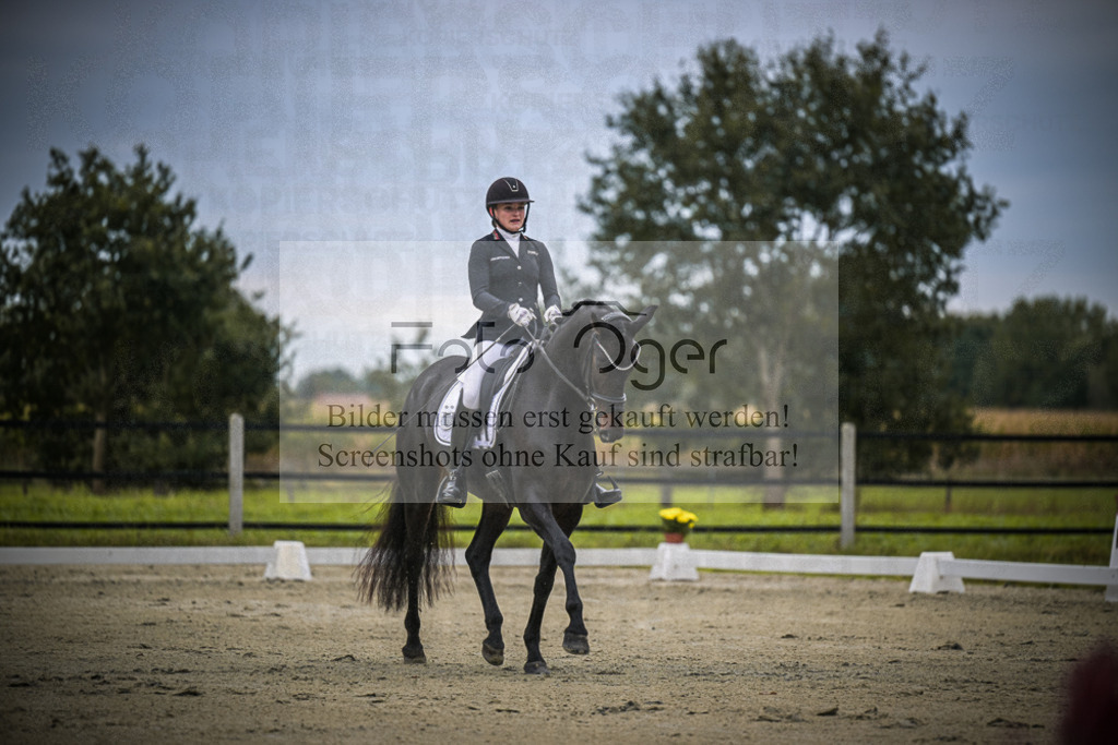 DOS_0515 | Entdecke hochwertige Reitturnierfotos von Foto Oger. Professionell, emotional und authentisch – jetzt Lieblingsmomente im Shop bestellen.Deutschlandweite Turnierfotografie. - Realisiert mit Pictrs.com