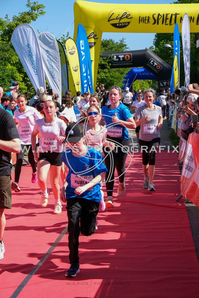 ..... | LINZ,AUSTRIA,27.April 24, Int. 3 Brückenlauf Linz  , Image shows: Photo: WAPICS / Michael ring