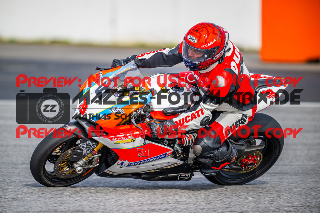 MaZZes_Fotomatrix_20240317_6021986_5705 | Fotograf Mathias Schmid
Sportfotograf,
Eventfotograf,
Hochzeitsfotograf,
Portraitfotograf