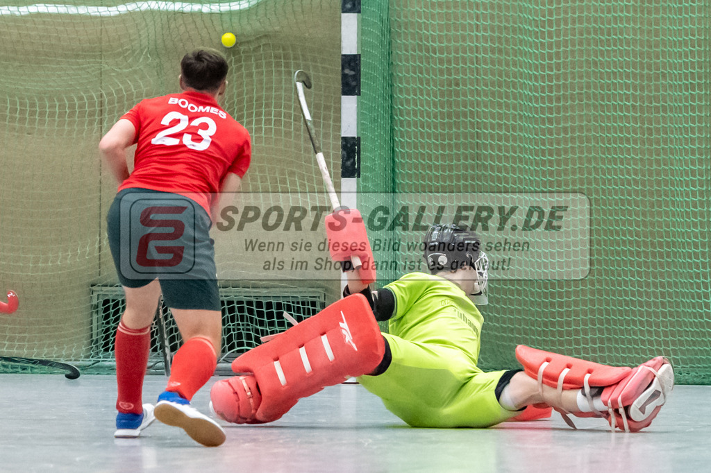 SFE_20230115_0145 | 1. Bundesliga Hockey Herren Schwarz-Weiss Neuss - Crefelder HTC am 15.01.2023 in  (Sporthalle Jahnerstrasse), Photo: Stephan Fehrmann 2022 (Sports-Gallery),Konstantin Hayner ( Schwarz-Weiss Neuss #63 ) ,Boomes Anton ( Crefelder HTC #23 )