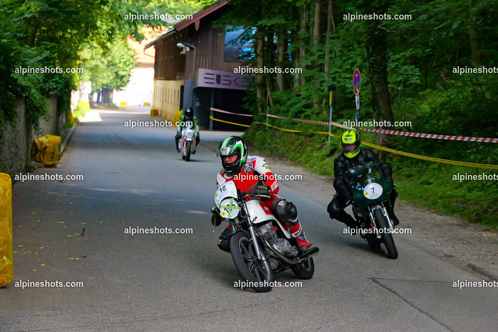 P1015482 | Erleben Sie atemberaubende, hochqualitative Fotos Ihrer Fahrt entlang der malerischen Alpenstraßen. Besuchen Sie alpineshots.com, um professionelle Aufnahmen Ihrer unvergesslichen Reise zu finden und zu kaufen - Realisiert mit Pictrs.com