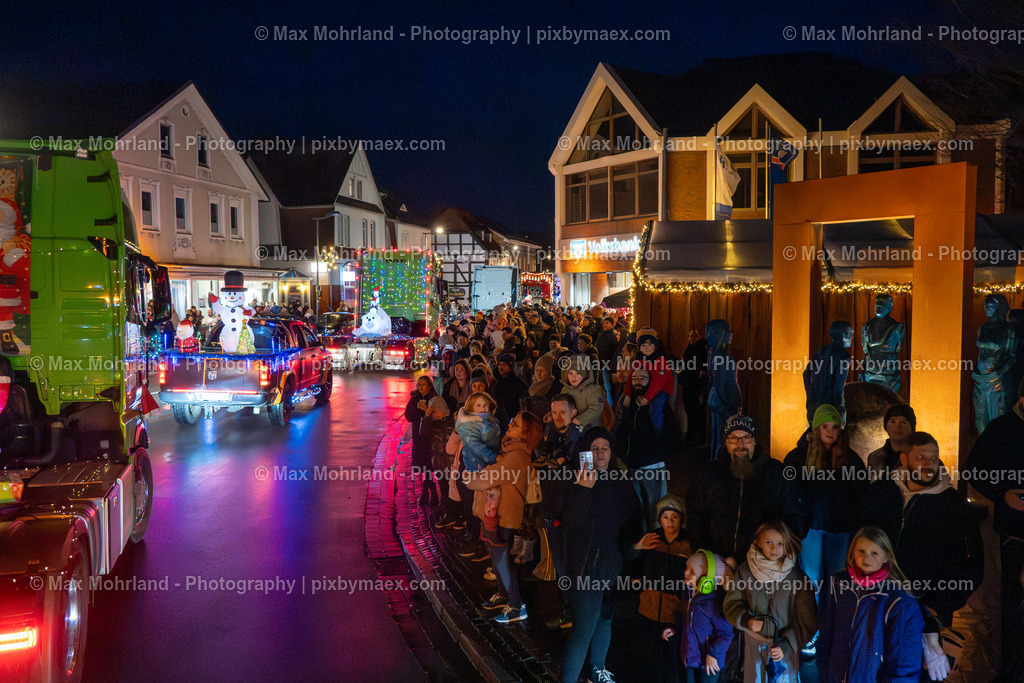 Lichterfahrt-Barsntorf_061225-MM_8366-0021 | Max Mohrland - Photography - Realisiert mit Pictrs.com