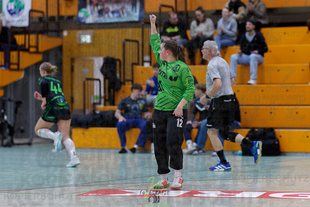 Frauen Oberliga Mitte (HHV); HSG Kleenheim/Langgöns II - HSG Eibelshausen/Ewersbach | Frauen Oberliga Mitte (HHV); HSG Kleenheim/Langgöns II - HSG Eibelshausen/Ewersbach am 01.11.2025 in Oberkleen (Weidig-Halle)Photo © 2025 - Jörg Heinrich - Realisiert mit Pictrs.com