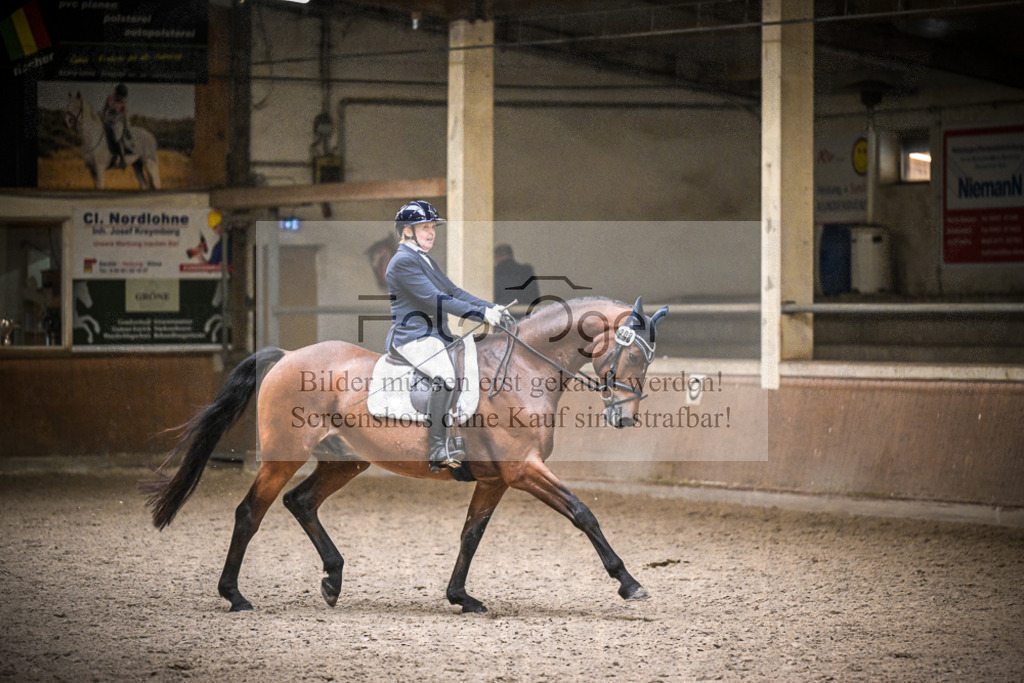 DOS_0981 | Entdecke hochwertige Reitturnierfotos von Foto Oger. Professionell, emotional und authentisch – jetzt Lieblingsmomente im Shop bestellen.Deutschlandweite Turnierfotografie. - Realisiert mit Pictrs.com