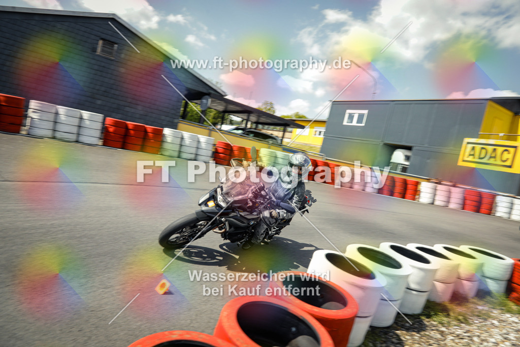 OBK_Mai_Volker_Adam-10936 | Hier findet Ihr Bilder von Touristenfahrten auf der Nürburgring Nordschleife oder von anderen Veranstaltungen die ich besucht habe. Viel Spass beim Durch Schauen 