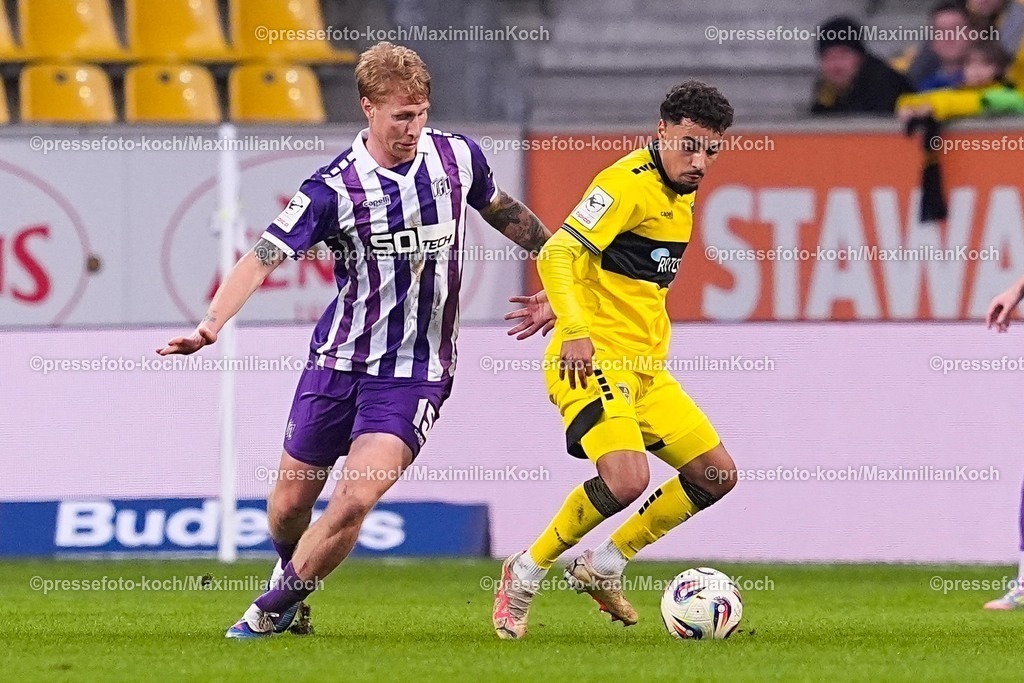 xYDRx17012601028 | 17.01.2026, xydrx, Fußball, 3.Liga, TSV Alemannia Aachen - VfL Osnabrück, Saison 2025 2026, Tivoli: Bjarke Jacobsen (VfL Osnabrück #15) im Zweikampf gegen Mehdi Loune (TSV Alemannia Aachen #11)       DFB regulations prohibit any use of photographs as image sequences and or quasi-video. Photo: xYannisxDreimannxPressefotoKochx