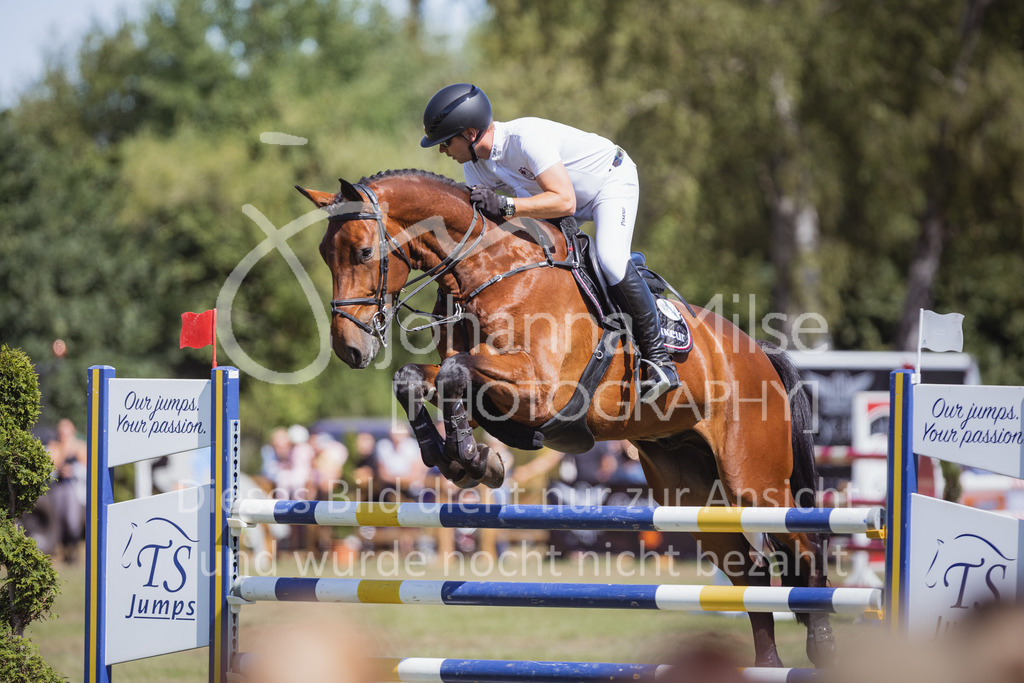 220717_LC_GroßerPreis-925 | Deine schönsten Turniermomente als professionelle Fotos! Entdecke hochwertige Pferdesport-Fotografie im Online-Shop. Jetzt Fotos finden & bestellen!