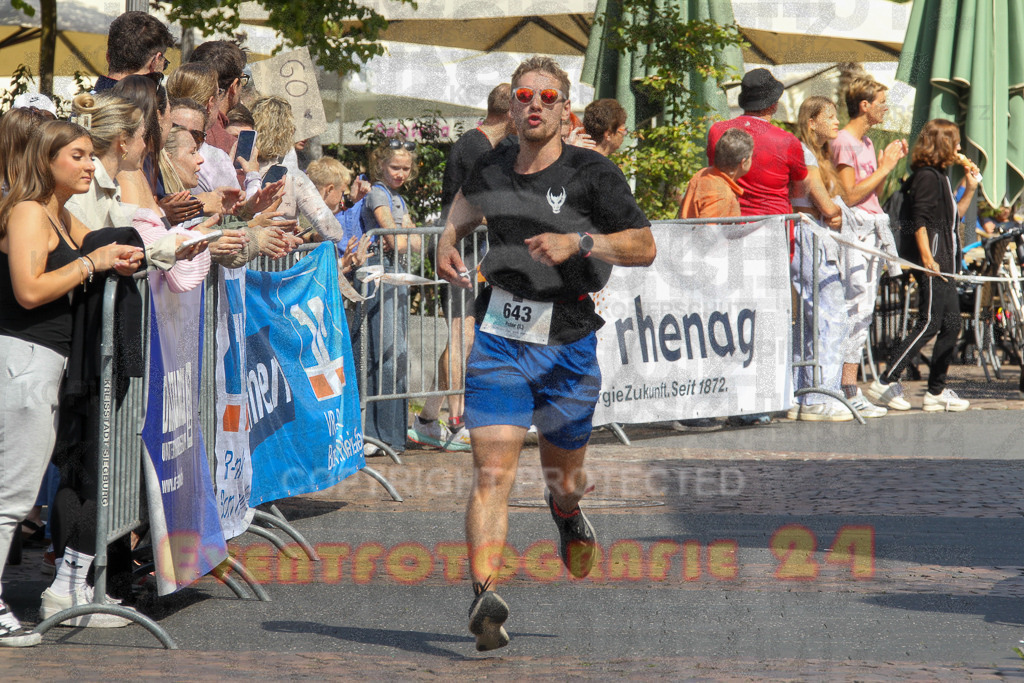 250824_1446_EV4_2186 | Sportfotografie im Rhein-Sieg Kreis, Köln, Bonn, NRW, Rheinland Pfalz, Hessen, etc. Unser Tätigkeitsfeld umfasst den Laufsport vom Volkslauf über den Marathon, Duathlon, Triathon bis zum Ultralauf wie Kölnpfad Ultra oder Schindertrail.