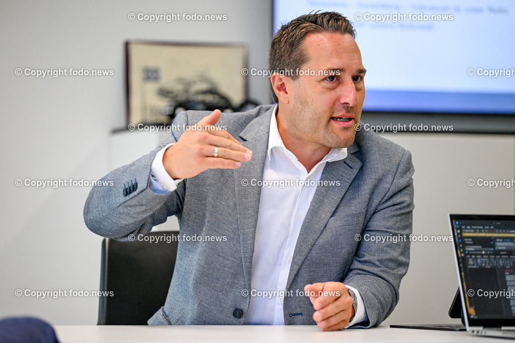 Porsche Wels_ Thomas Herndl_ 01.09.2025-14 | 01.09.2025, WELS, AUT, Porsche Wels, im Bild Thomas Herndl (Leitung des Verbundes Porsche Oberoesterreich)