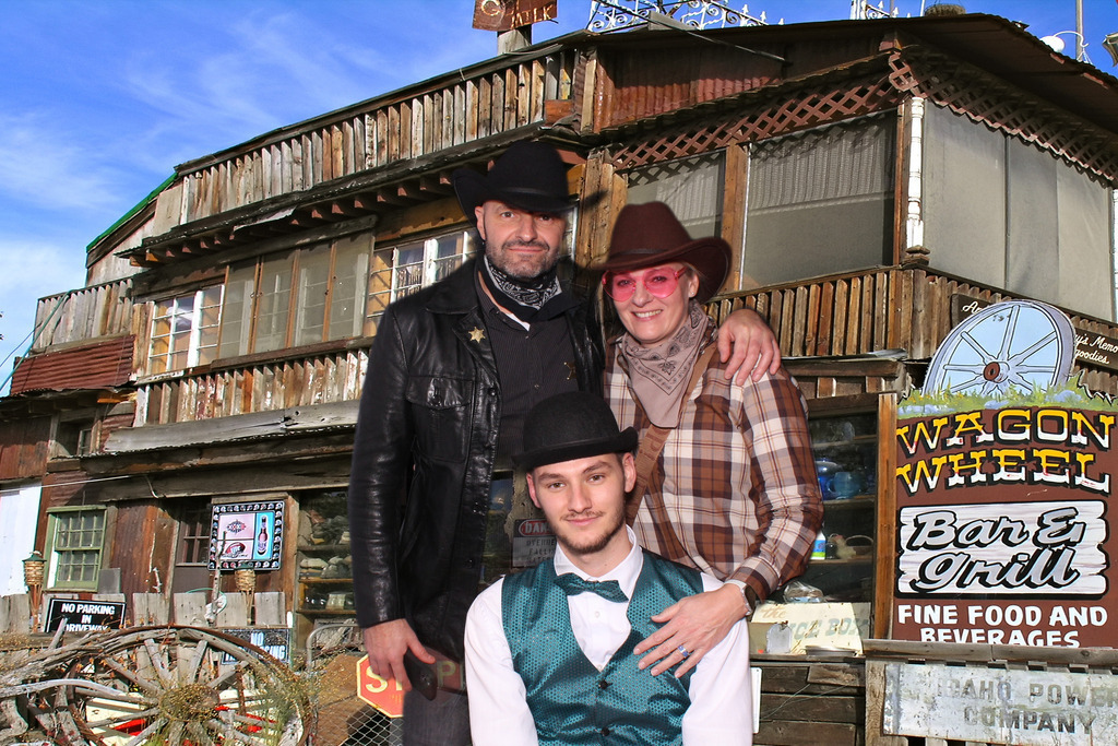 top-top.de-251025-0103 | Foto, Video, Fotografie, Videografie, Fotobox, DJ, Discjockey, Musik, Musikbox, Veranstaltung, Photobooth, Amazon, Ebay, Buchtipp, Bestseller, Autor, Verlag, Buch, Wesel, Hamminkeln, NRW, Dinslaken, Rees, Drohne, Hochzeit, Party, Fotobox, Wesel, Fotograf