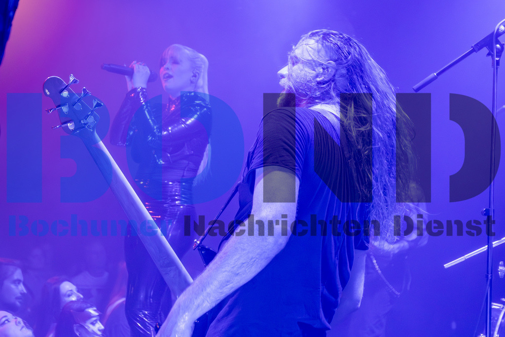 SES_ENIKOL20250501-68 | bond - Realisiert mit Pictrs.com