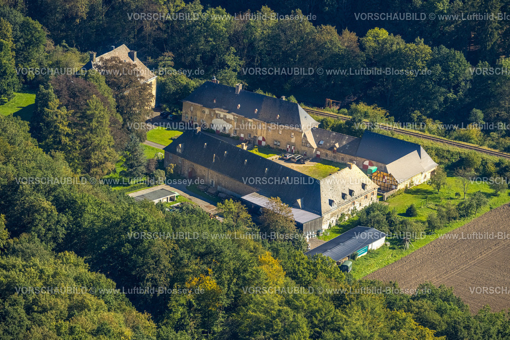 Finnentrop230908735 | Luftbild, Schloss Ahausen, Heggen, Finnentrop, Sauerland, Nordrhein-Westfalen, Deutschland