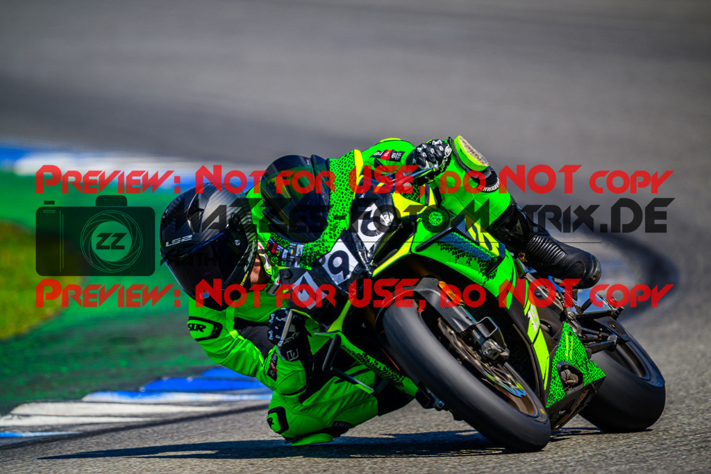 MaZZes_Fotomatrix_20250628_6007705_7956-2 | WEISS