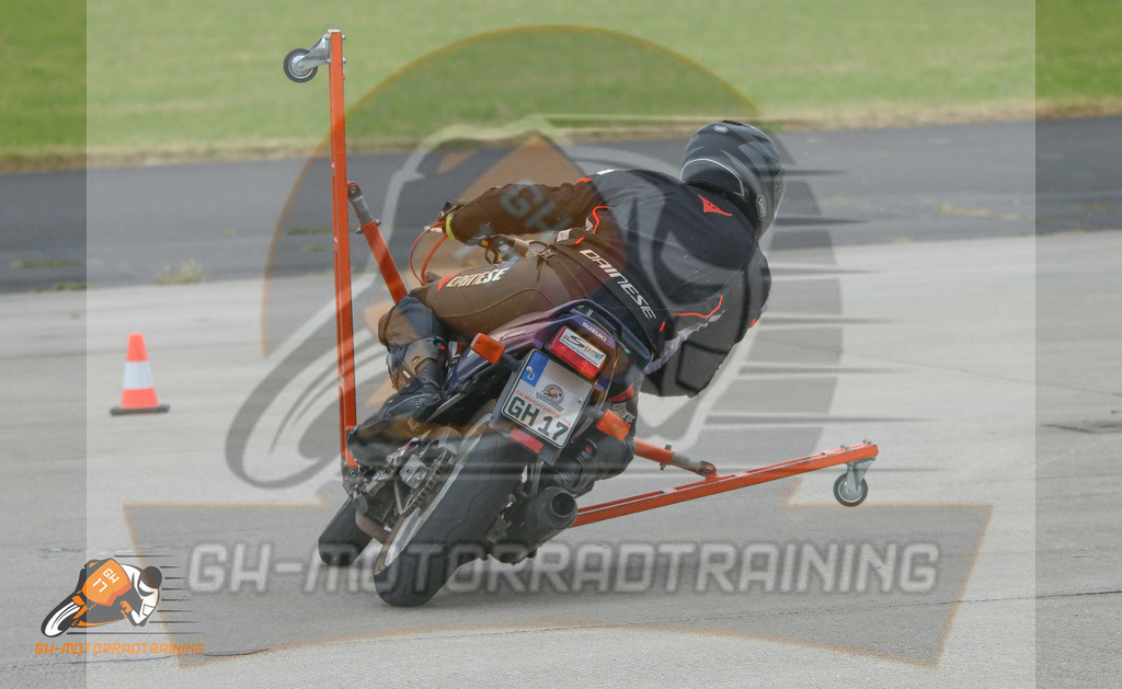 IMG_0116 | gh-motorradtraining-foto.de - Realisiert mit Pictrs.com