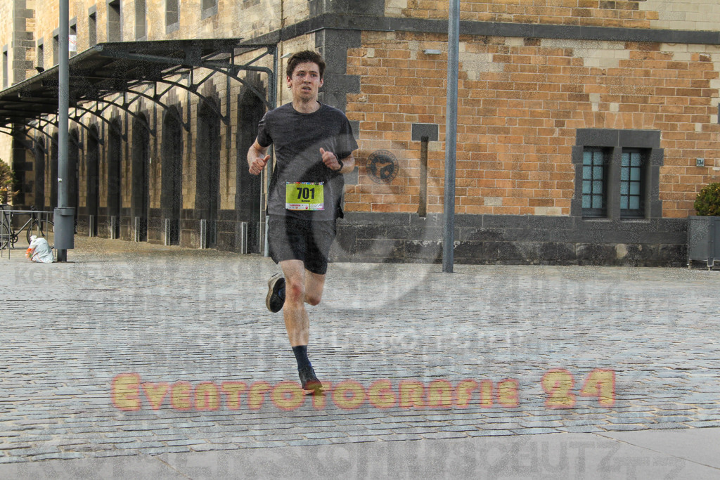 250920_1510_EV4_8195 | Sportfotografie im Rhein-Sieg Kreis, Köln, Bonn, NRW, Rheinland Pfalz, Hessen, etc. Unser Tätigkeitsfeld umfasst den Laufsport vom Volkslauf über den Marathon, Duathlon, Triathon bis zum Ultralauf wie Kölnpfad Ultra oder Schindertrail.