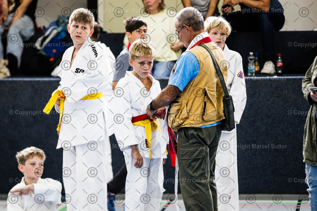 250921-115658-_G2A8908-MarcelSutter | Finde und bestelle deine Sport- und Eventfotos in höchster Qualität. Professionelle Aufnahmen von Wettkämpfen, Veranstaltungen und Outdoor-Events – schnell und einfach online bestellen. - Realisiert mit Pictrs.com