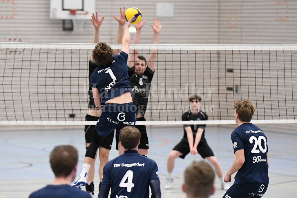 TSV Deggendorf : VC Eitting 09 | Nicolas Schmidt (Diagonalangreifer) - Realisiert mit Pictrs.com