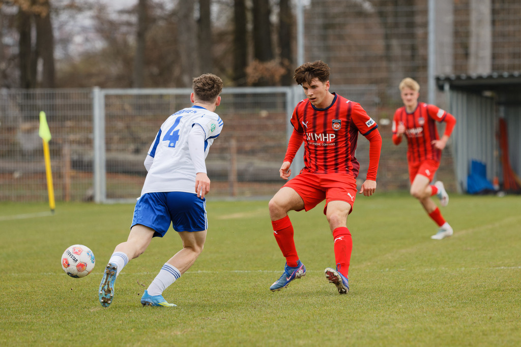 20260412-FCHS04_034 | 1.FC Heidenheim 1846 vs. FC Schalke 04, Fußball, U19, A-Junioren, NWL, U19-DFB-Nachwusliga, 2025/2026, 8. Spieltag, 12.04.2026 in Heidenheim, Walter-Birkhold-Jugendstadion (Foto: Michael Bulling) - Realisiert mit Pictrs.com