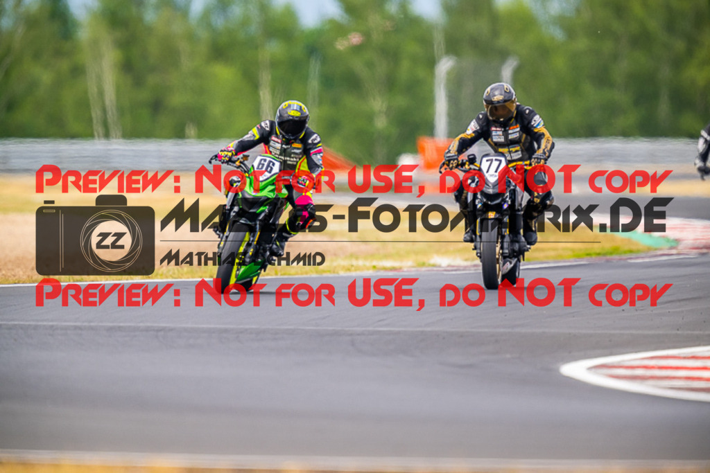 MaZZes_FotoMatrix_220625_1310 | TWINCUP