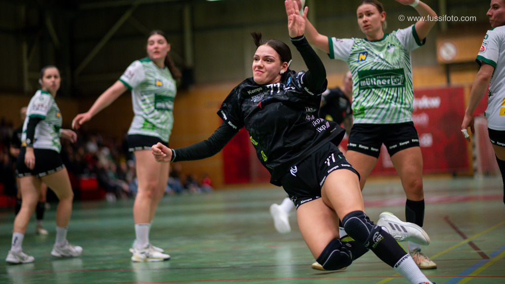 DSC_0575 | "Fussifoto.com – Ihr Ansprechpartner für hochwertige Fotografie! Entdecken Sie kreative Bilder und professionelle Dienstleistungen. Kontaktieren Sie uns für Ihre Projekte!"