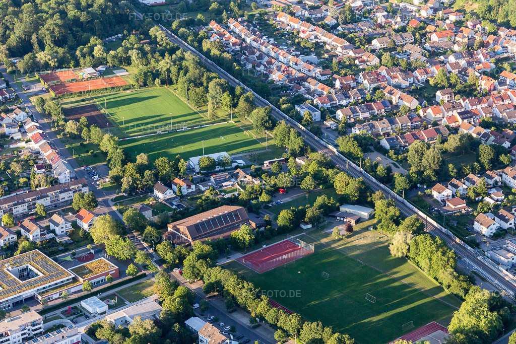 Luftbild: FC Germania 07 im Ortsteil Untergrombach in Bruchsal im Bundesland Baden-Württemberg in Deutschland. Foto: IMG_115249.jpg vom 13.06.2019 durch Werner Riehm/FLY-FOTO.de
