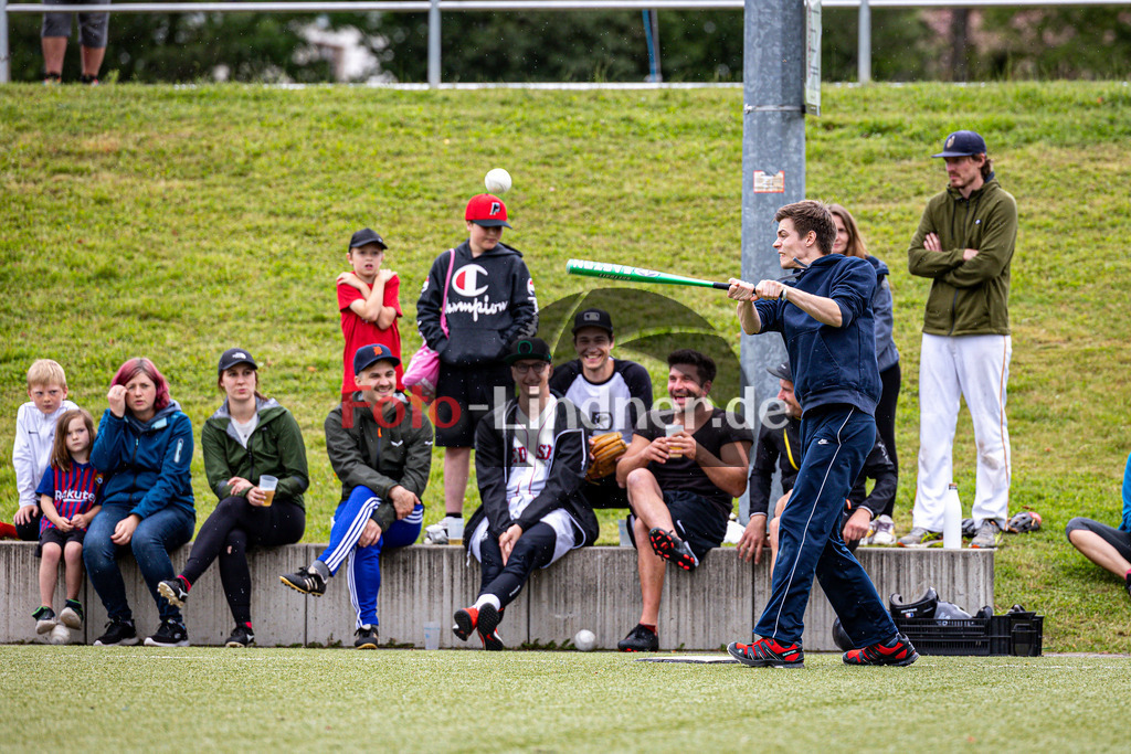Stadtmeisterschaft Baseball Penzberg | Stadtmeisterschaft Baseball Penzberg, Stadtmeisterschaft Baseball Penzberg, 20240615,,2024-06-15 in Penzberg (Nonnenwaldstadion)Copyright: WolfgangxLindner www.foto-lindner.de