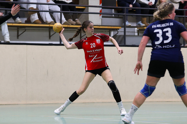 Handball I Damen I Saison 2025-2026 I Verbandsliga Süd I HSG Kalkberg 06 - MTV Dänischenhagen I 14.12.2025.102 | Julia Dütschke (20, MTV Dänischenhagen) - Realisiert mit Pictrs.com