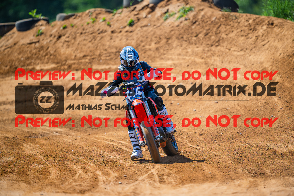 MaZZes_FotoMatrix_240511_6007705_3003 | S3