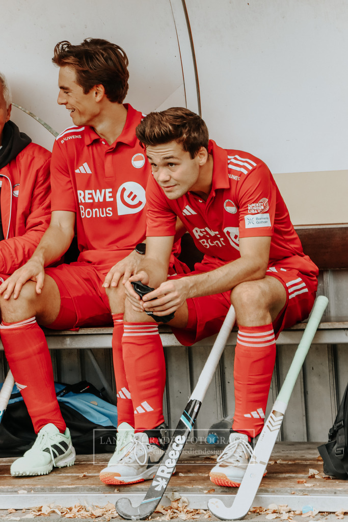 Herren_Bundesliga_02_F_RWK-UHC_21.09.25_Köln (468 von 471) | lanaschraderfotografie - Realisiert mit Pictrs.com