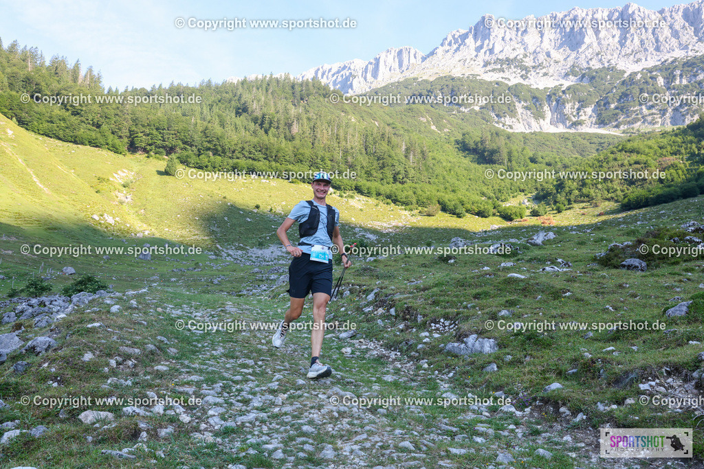 TRAA6040 | #kaiserkronetrail2026 #wilderkaiser #risewiththemountain@wilder.kaiser @scheffau.belebt @mammut #kaiserkronetrail #wilderkaiser #trailrunning #visittirol #inechtnochschöner #RisewiththeMountain #sportshot_your_pictrs #yourpictrs #trailrunningmoments #racephotos #kaiserkronetrail_official